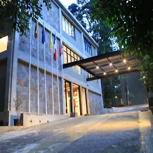 Hotel Spring